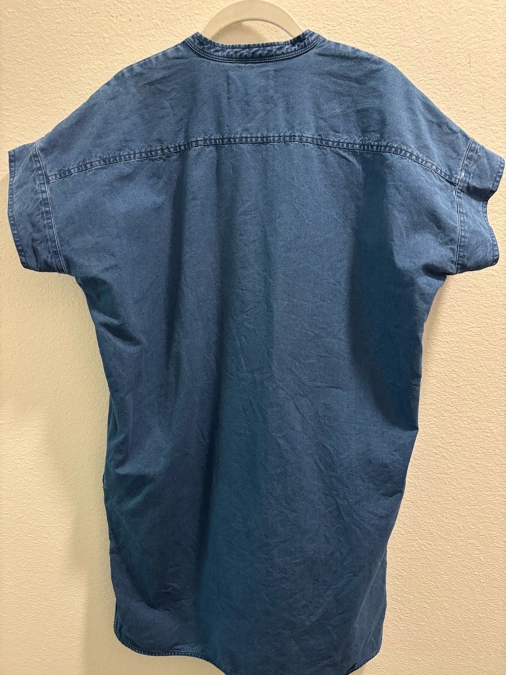 Everlane Oversized Indigo Denim Short-Sleeve Shirt, size 8 - Picture 4 of 4